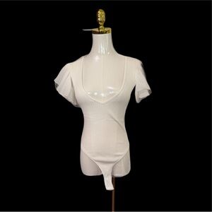 Zara Elegant Cream Ribbed Bodysuit
